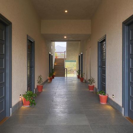 The Hunting Lodge Resort Udaipur - Villas & Pool Dabok Exterior photo