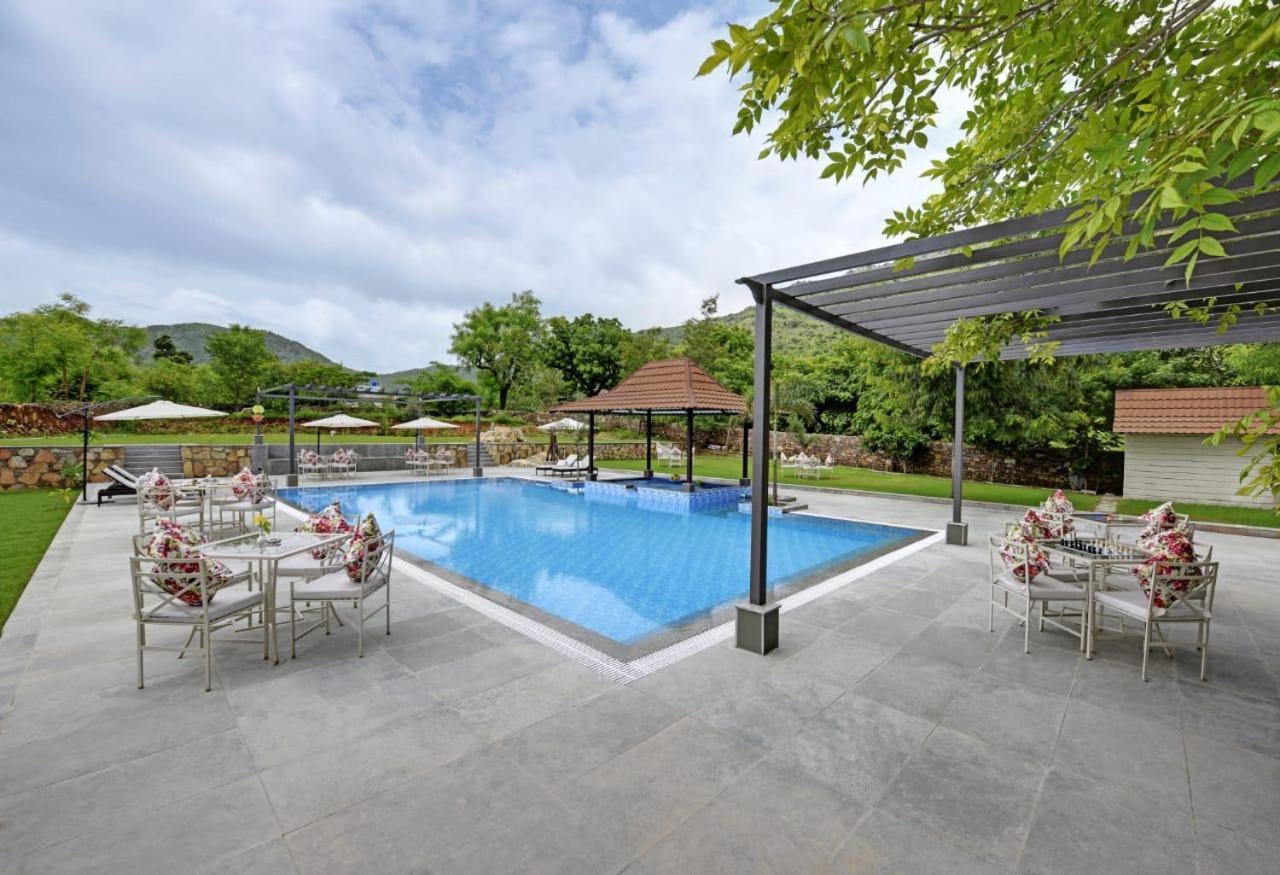 The Hunting Lodge Resort Udaipur - Villas & Pool Dabok Exterior photo