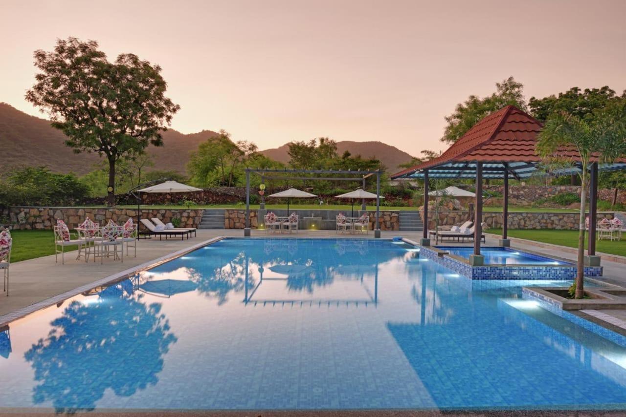 The Hunting Lodge Resort Udaipur - Villas & Pool Dabok Exterior photo